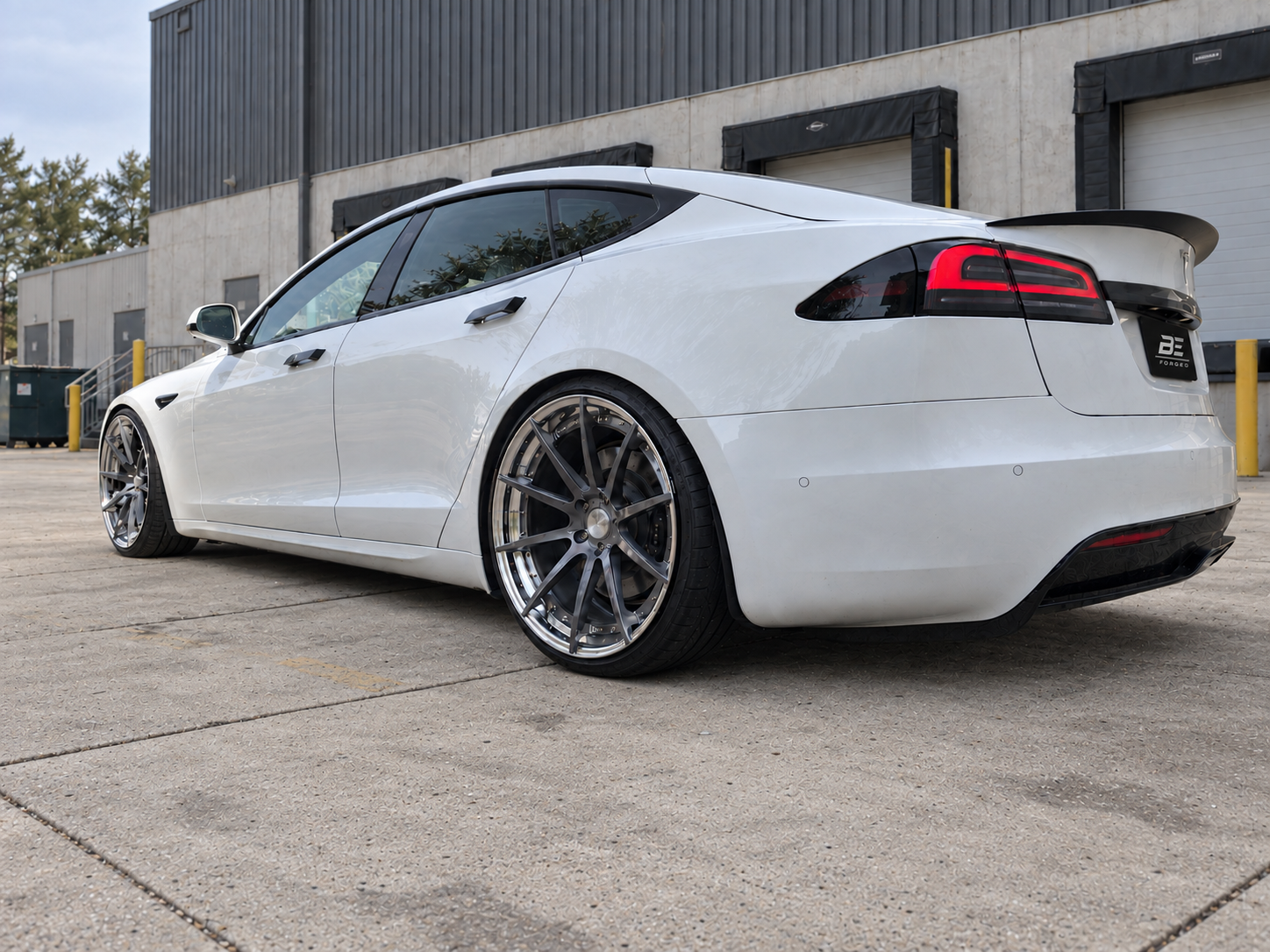 2022 Tesla Model S Plaid on BE2-C10V forged wheels