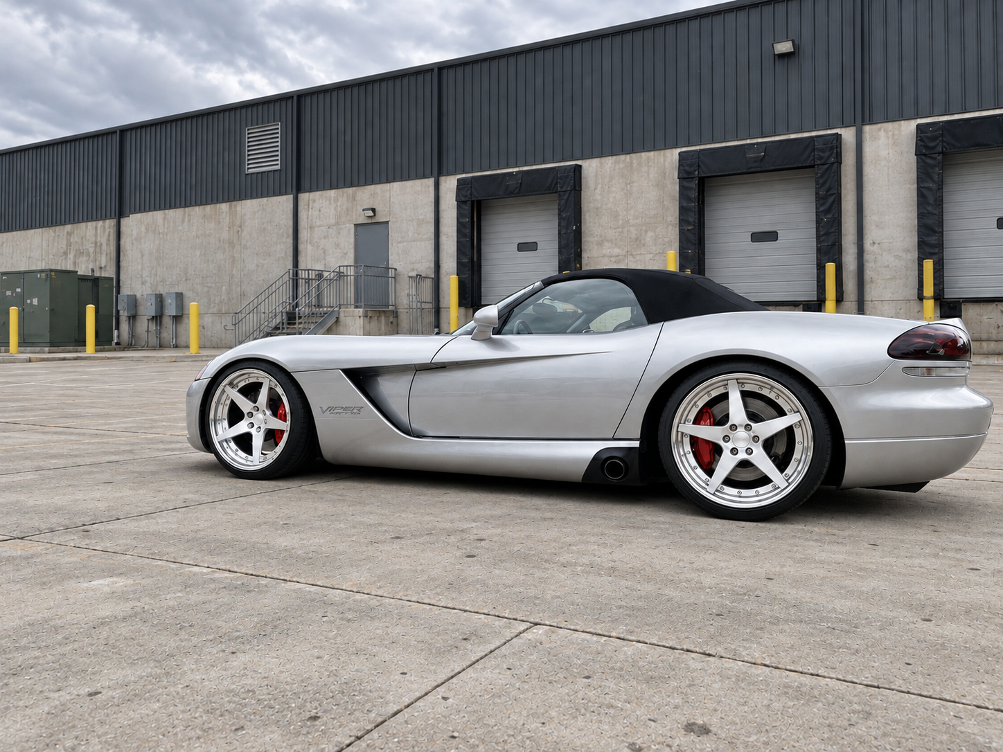 2003 Dodge Viper SRT-10 on BE2-C5V wheels — Side view