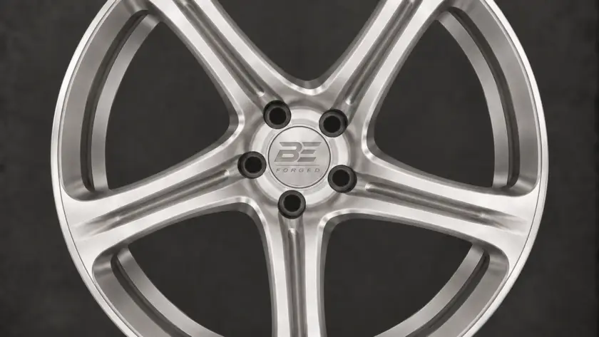 BE1-C5TS forged wheel — brushed silver front view