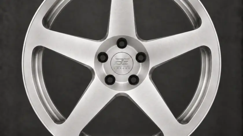 BE1-C5W forged wheel — brushed silver front view