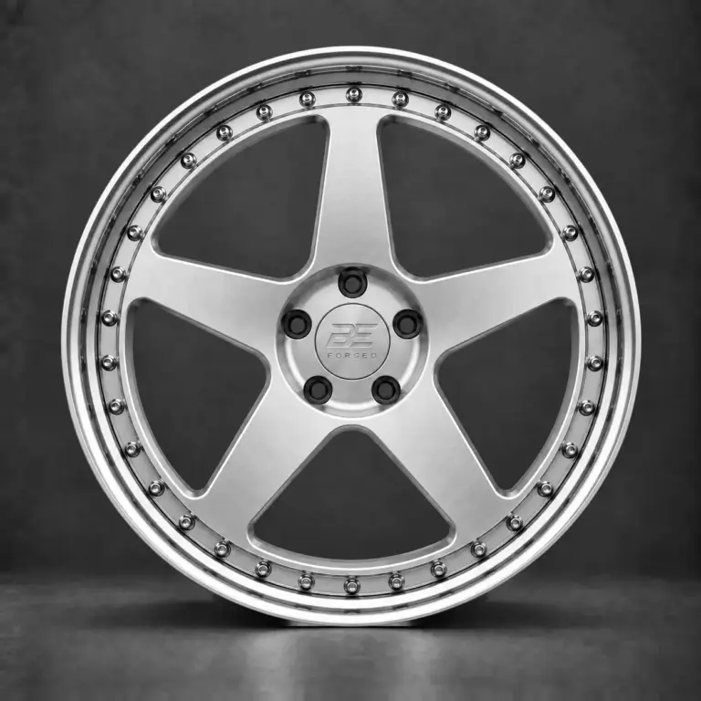 BE FORGED BE2-C5DL multi-piece forged wheel, front view