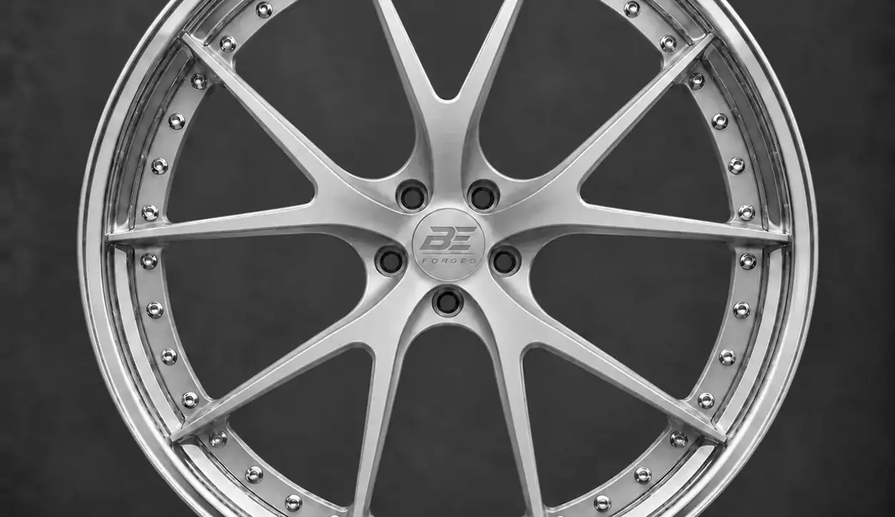 BE FORGED BE2-C5SW multi-piece forged wheel, front view