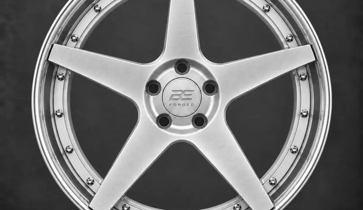 BE FORGED BE2-C5V multi-piece forged wheel, front view