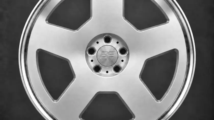 BE FORGED BE2-LX05 multi-piece forged wheel, front view